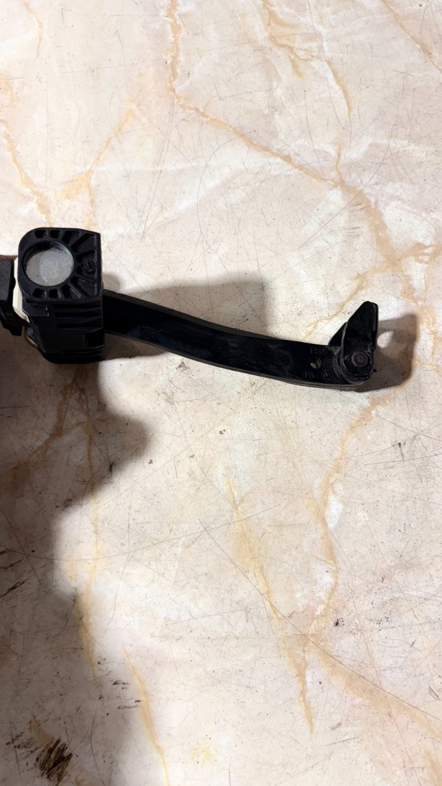 MINI 2011 DRIVER SIDE REAR DOOR CHECK STRAP STOPPER