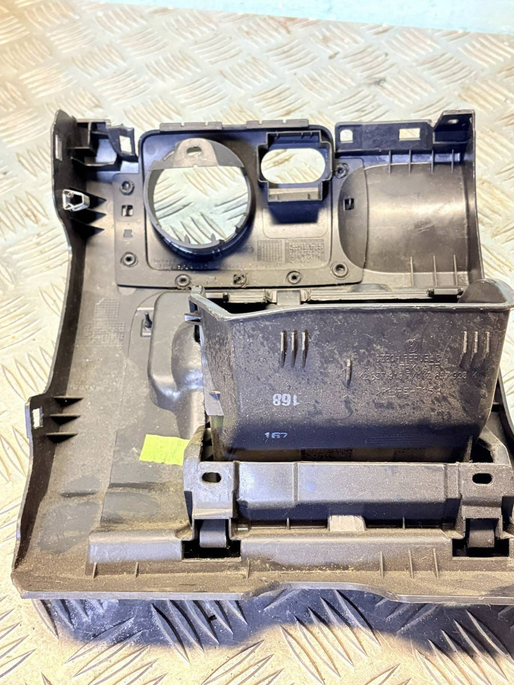 Volkswagen Tiguan 2021 Right Glove Compartment 5NC857919 AMD110116