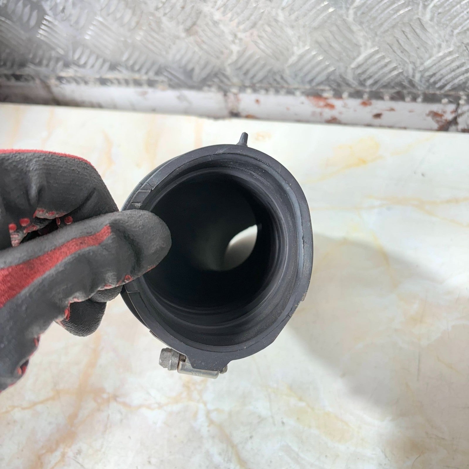 Nissan Qashqai 2019 Air Filter Air Intake Pipe J11 1.5 DCi Air Intake Pipe