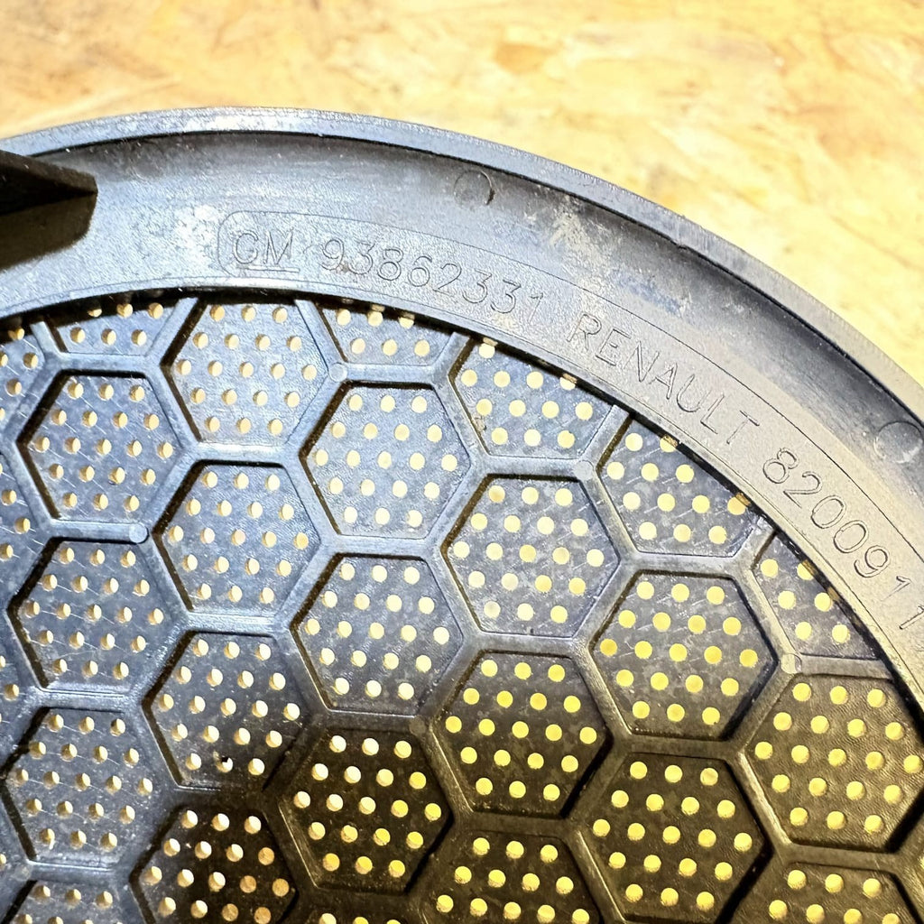 Renault Trafic Side speaker trim cover 8200911736