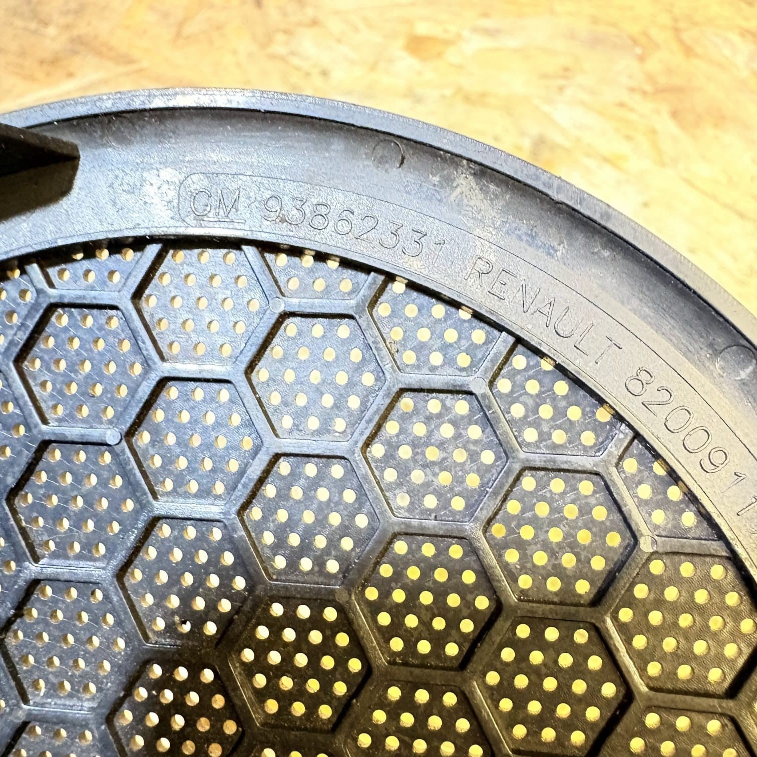 Renault Trafic Side speaker trim cover 8200911736