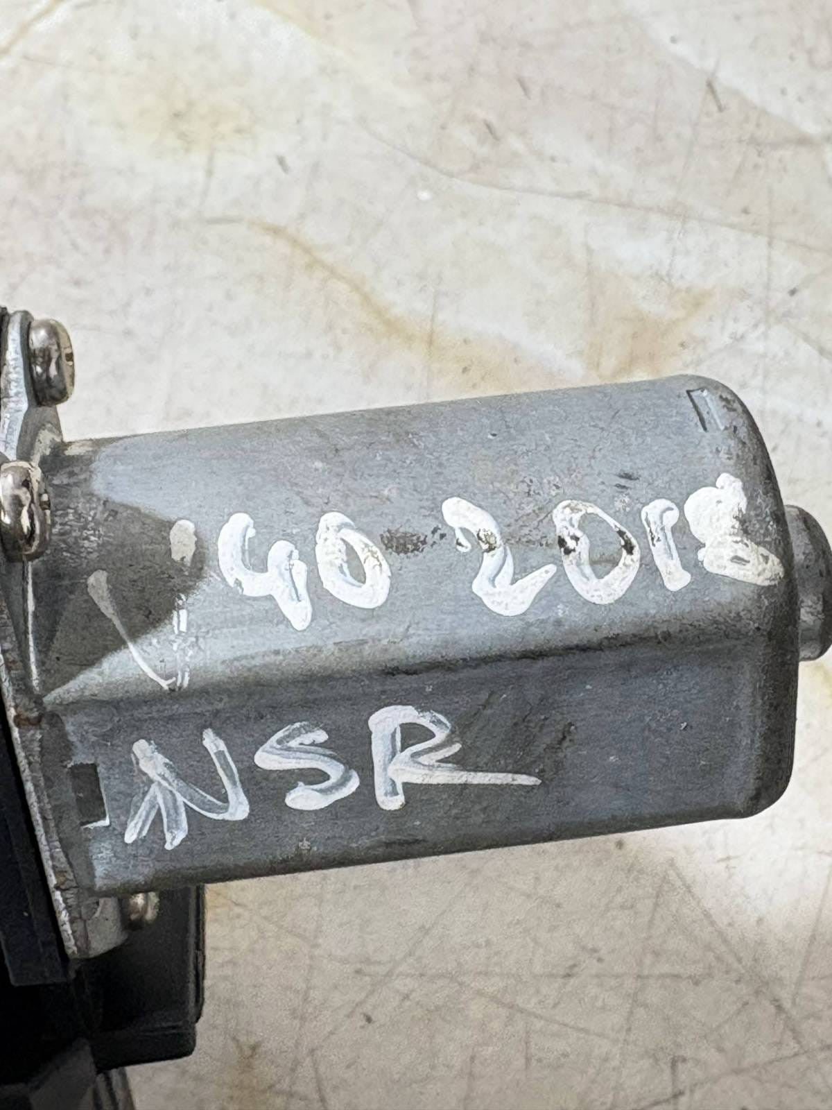 VOLVO V40 2012-2019 REAR PASSENGER LEFT SIDE WINDOW MOTOR A2469063100