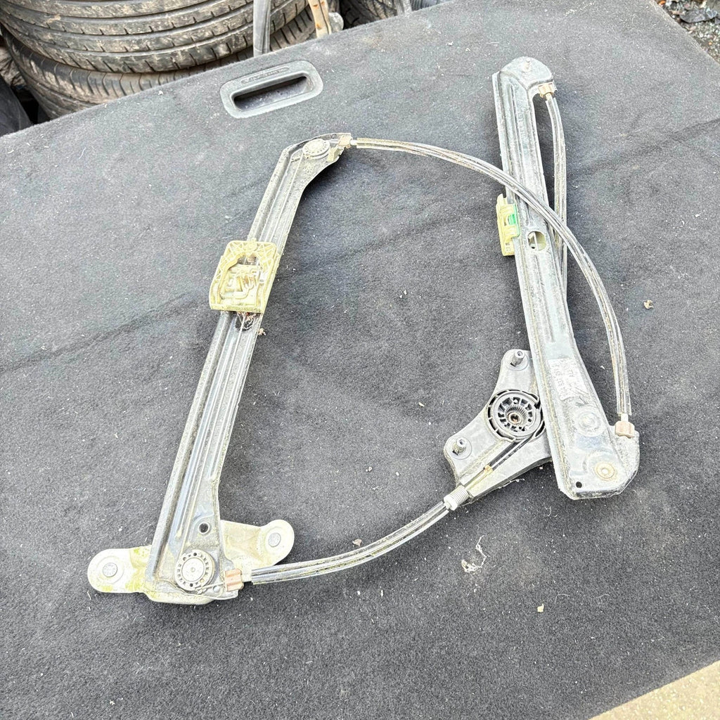 VW Polo 9N3 2005-2009 5-Door Front Right Driver Window Regulator 6Q4837462G