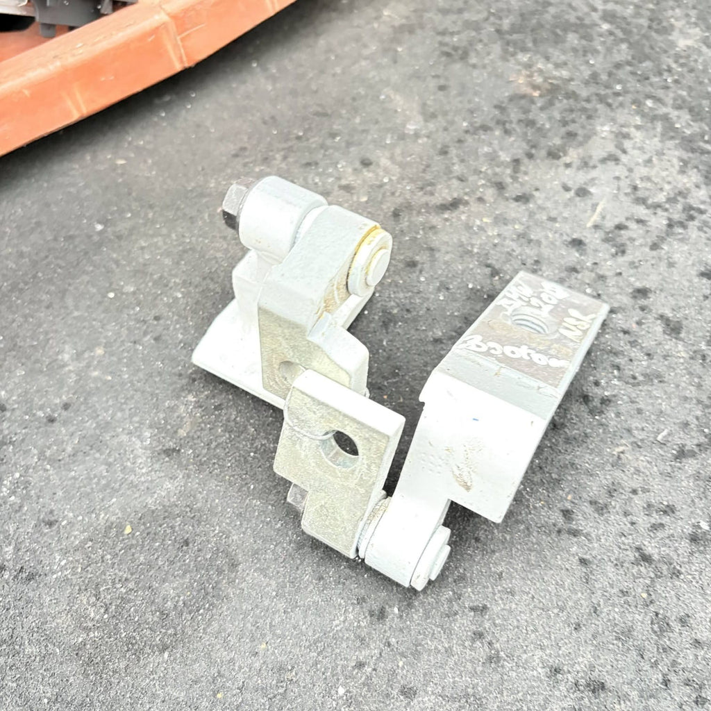 BMW 2 Series Active Tourer F45 2014-2018 Rear Left Hinge Pair 7246061/7246063