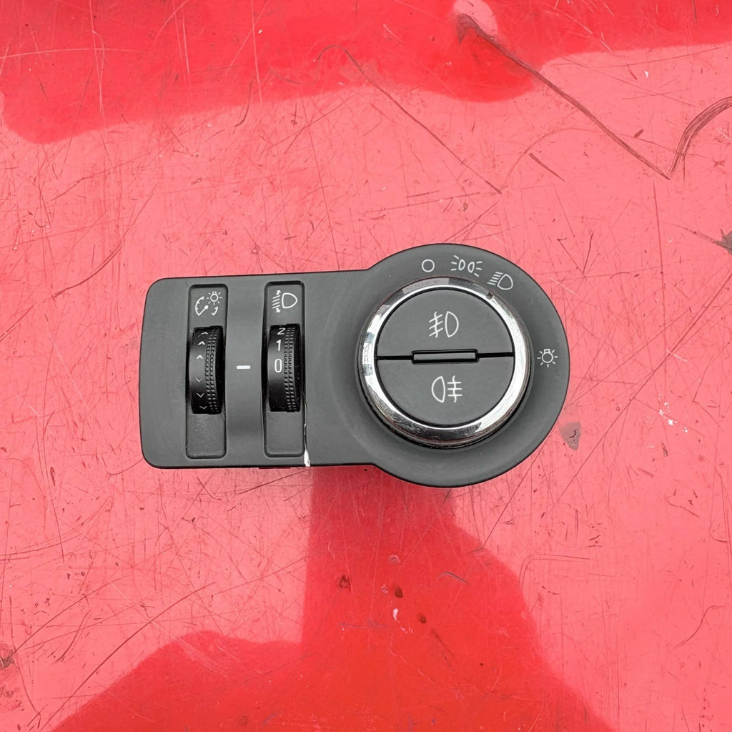 2010 VAUXHALL ASTRA GTC HEADLIGHT LAMP SWITCH CONTROL PANEL 13385636