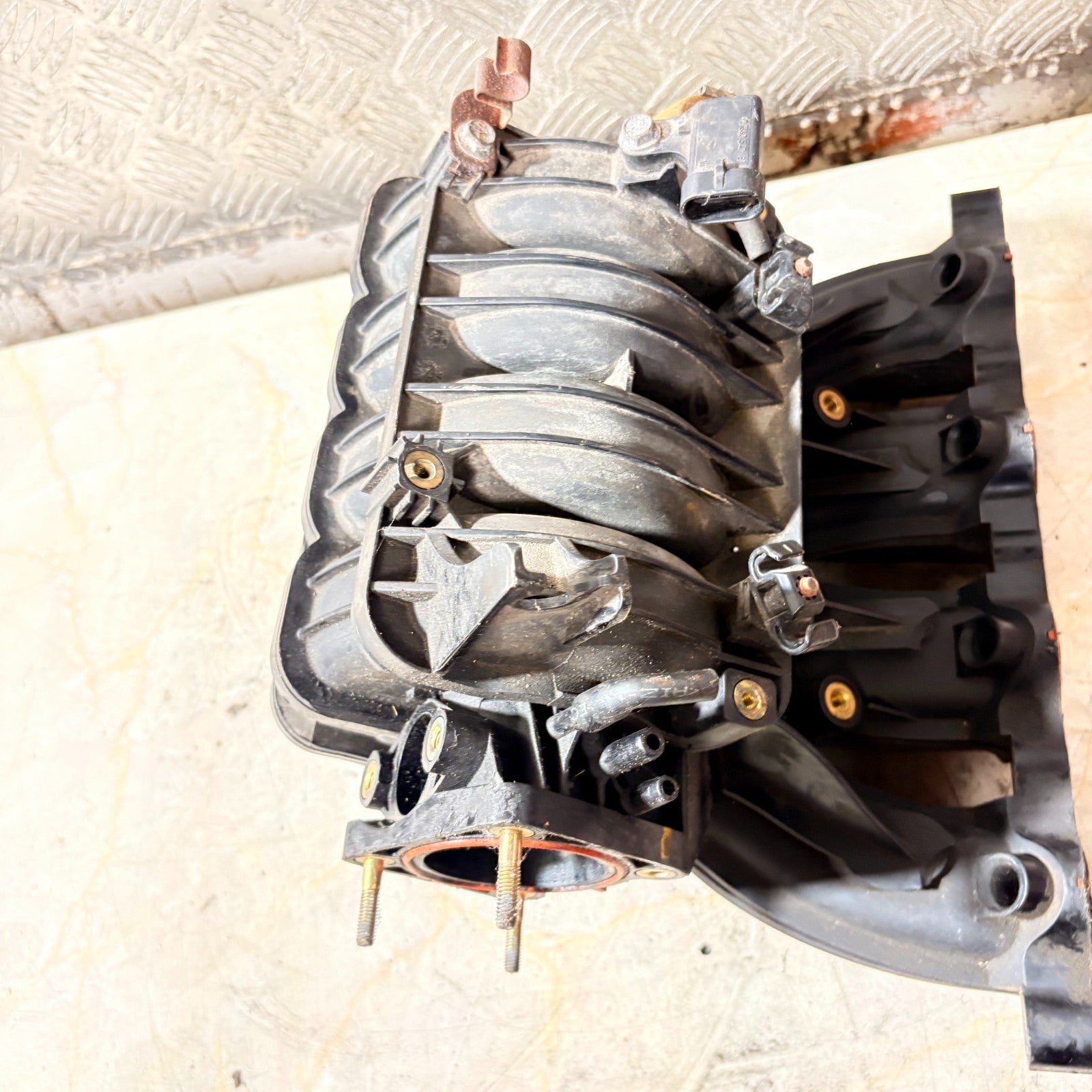 Chevrolet KALOS 2005-2009 1.4 PETROL INLET MANIFOLD 96452343