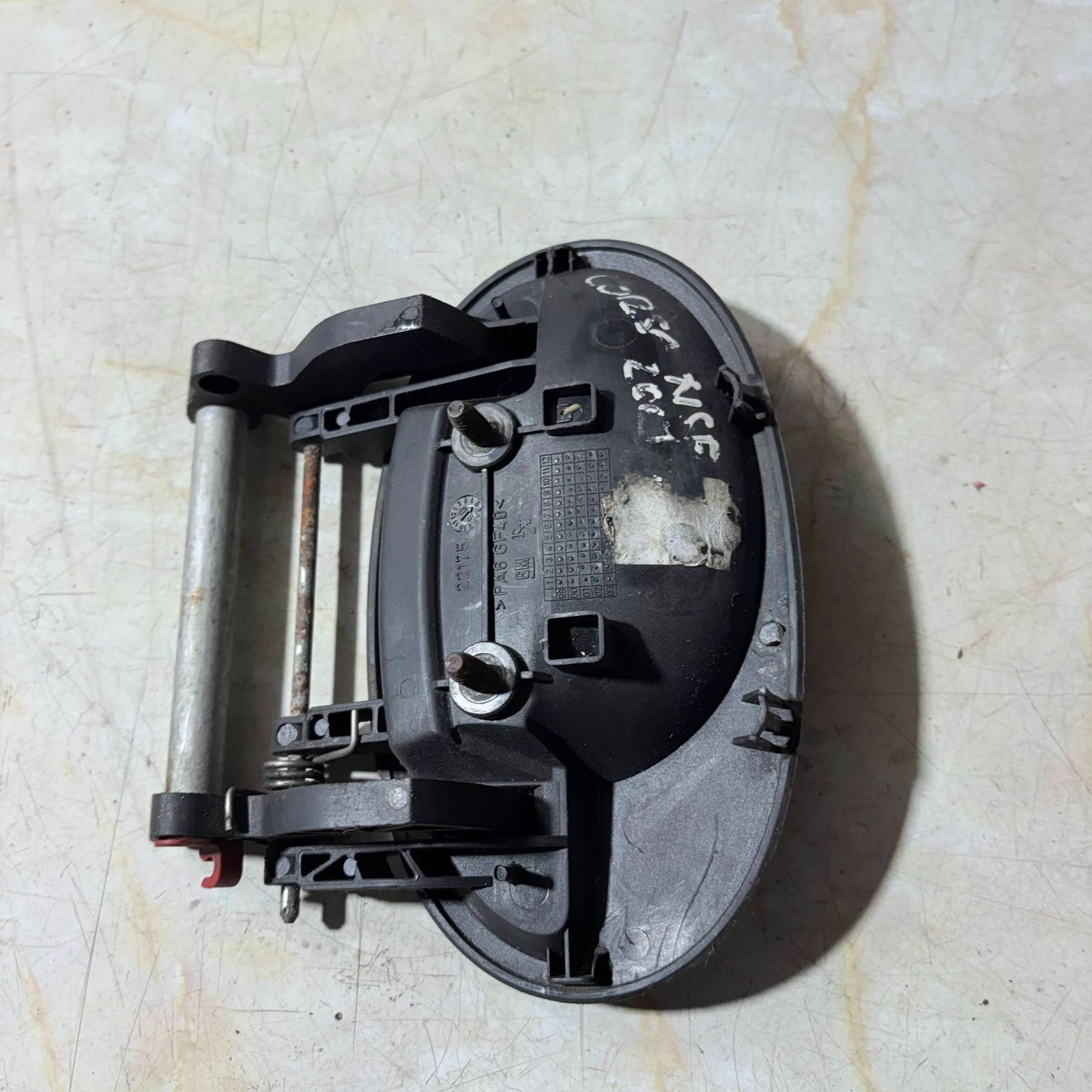 VAUXHALL CORSA D 2006-2014 LEFT FRONT PASSENGER SIDE EXTERIOR DOOR HANDLE 22175