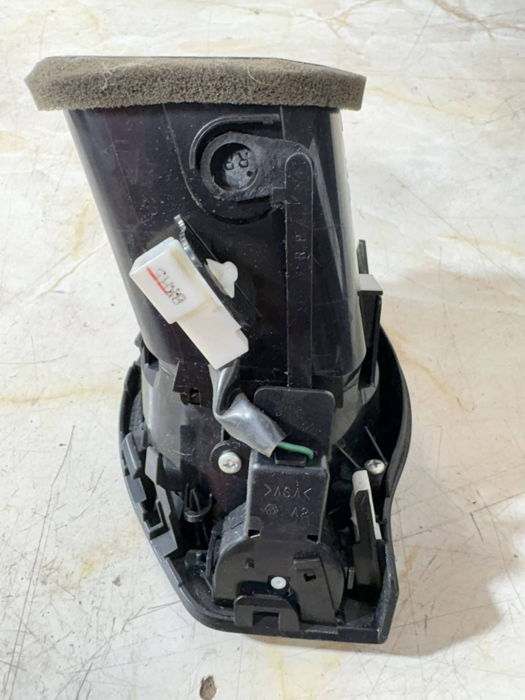 LEXUS IS250 DASHBOARD AIR VENT FRONT LEFT PASSENGER SIDE 55660-53030 2005-13