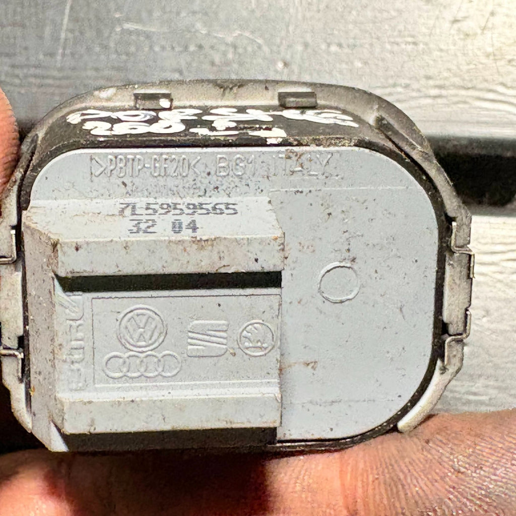 PORSCHE CAYENNE MIRROR ADJUSTMENT SWITCH 7L5959565