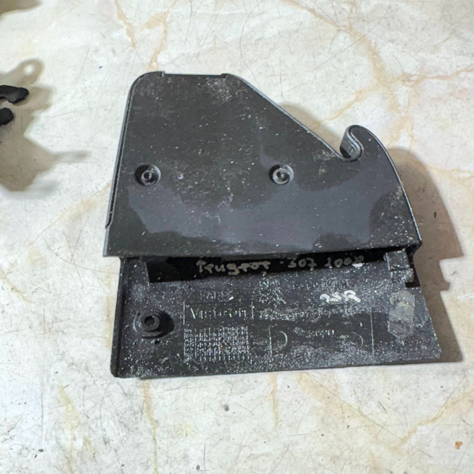 9644984977 INTERNAL PLASTIC TRUNK RIGHT REAR SIDE Peugeot 307 CC 2008