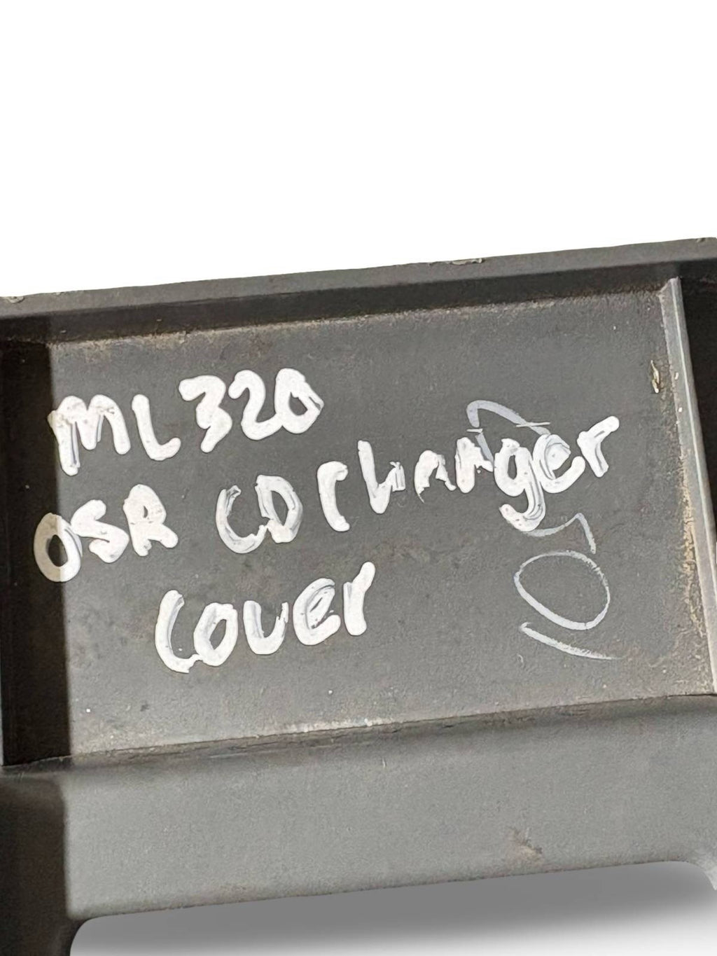 Mercedes ML W163 [02-05] Driver RIGHT Rear Boot Storage Compartment Cover Trim