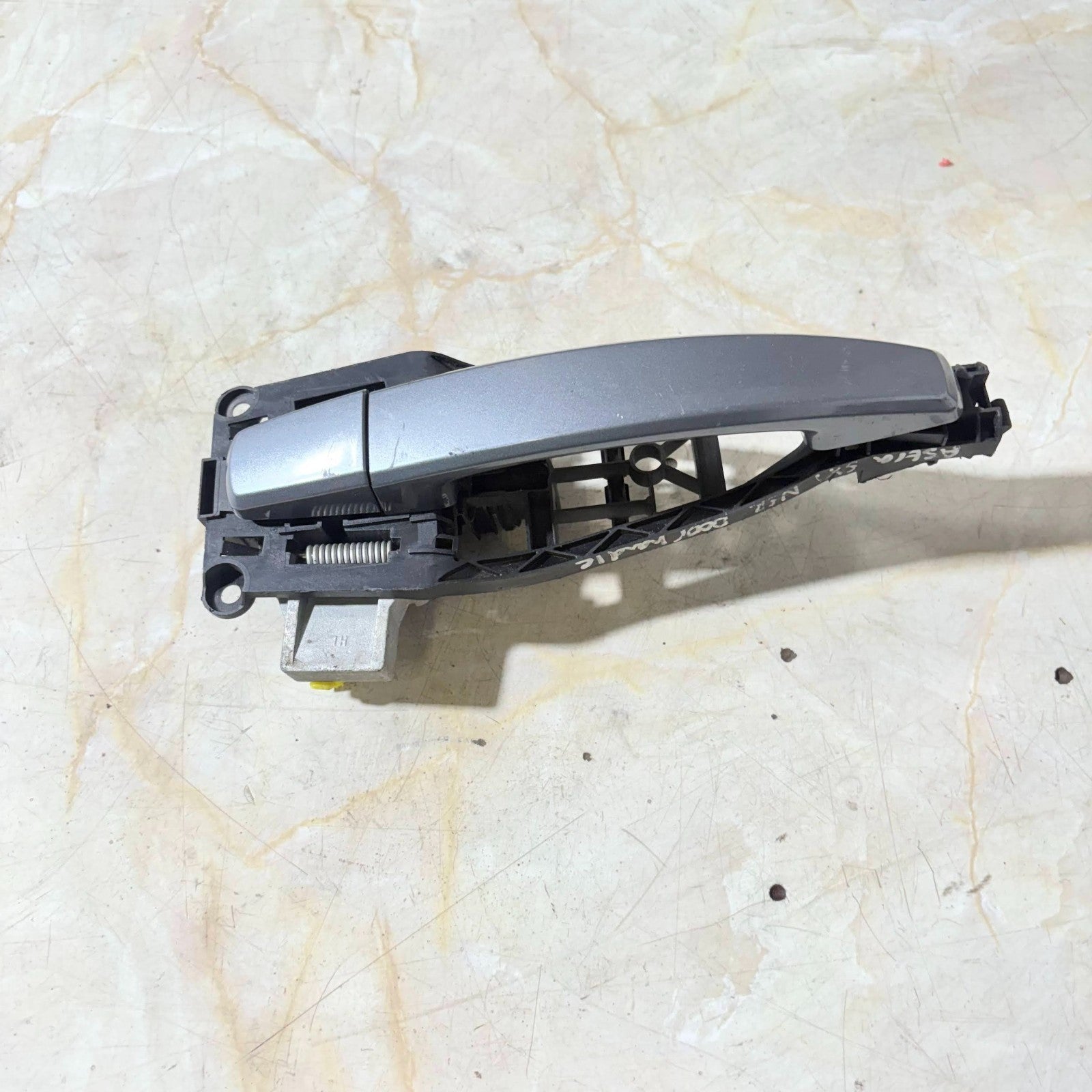 VAUXHALL ASTRA K MK7 NSR EXTERNAL DOOR HANDLE 2015-2021