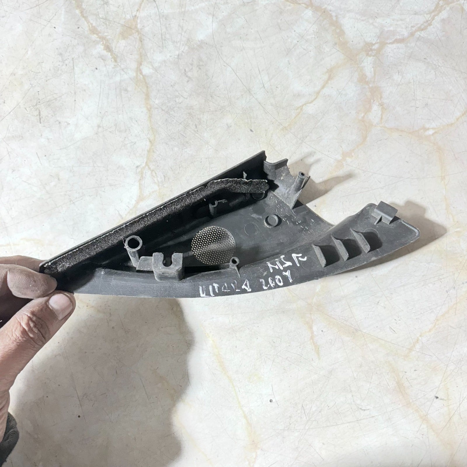 Suzuki Grand Vitara 2005-2008 Front Left A Pillar Tweeter Speaker Trim Panel
