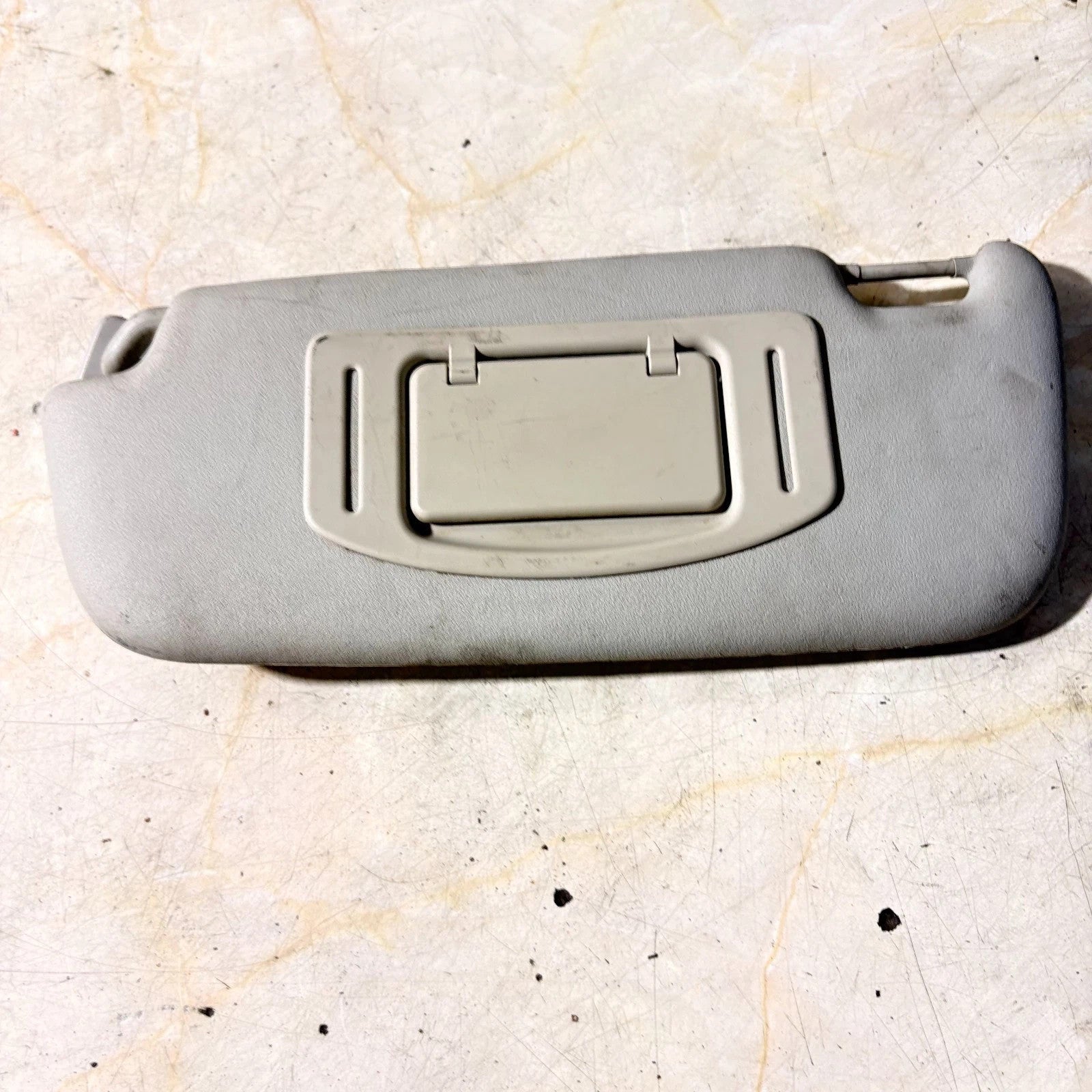 SMART FORFOUR 5 DOOR FRONT DRIVER SIDE RIGHT OFFSIDE SUN VISOR 2004-2006