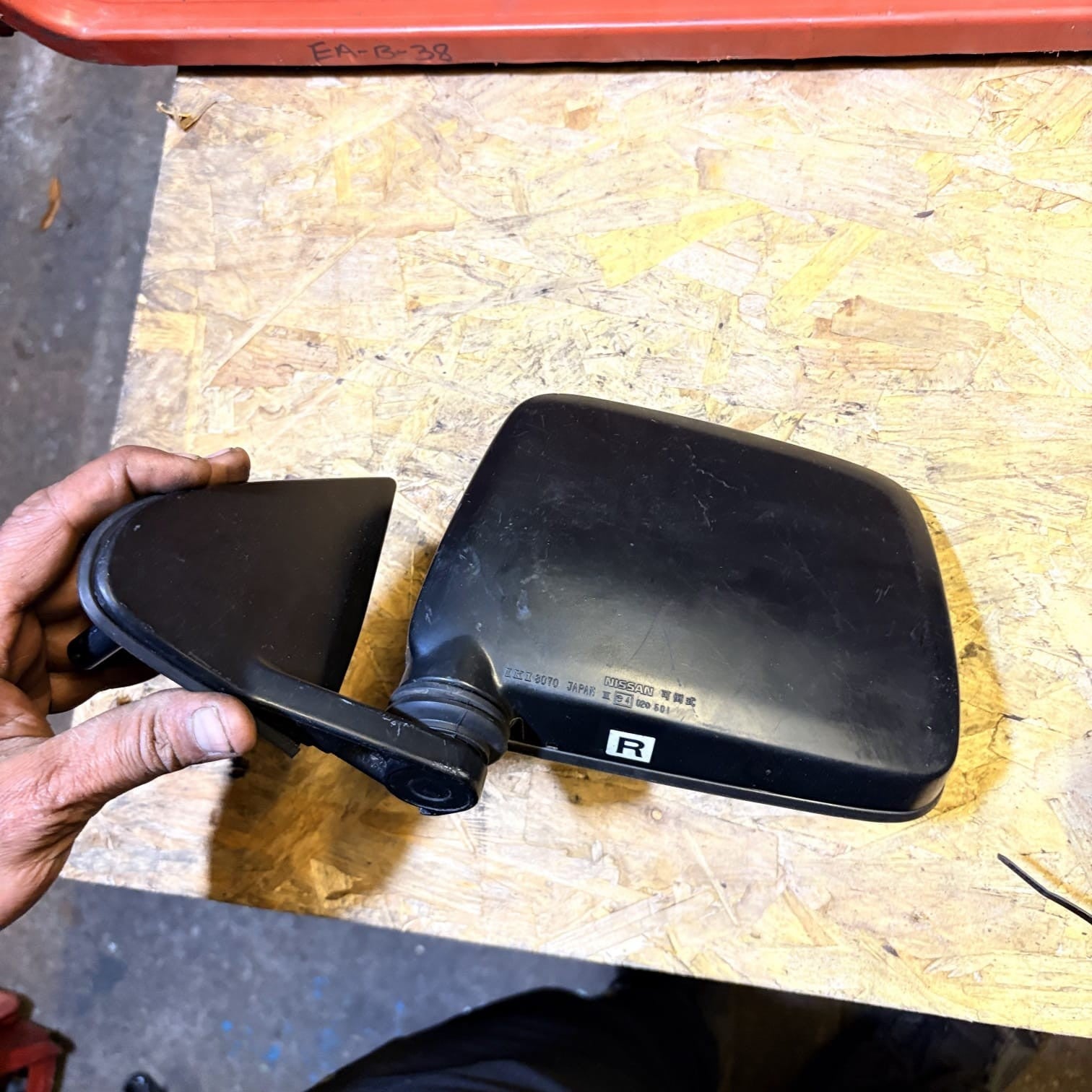 NISSAN NAVARA DIESEL MANUAL WING MIRROR E402501