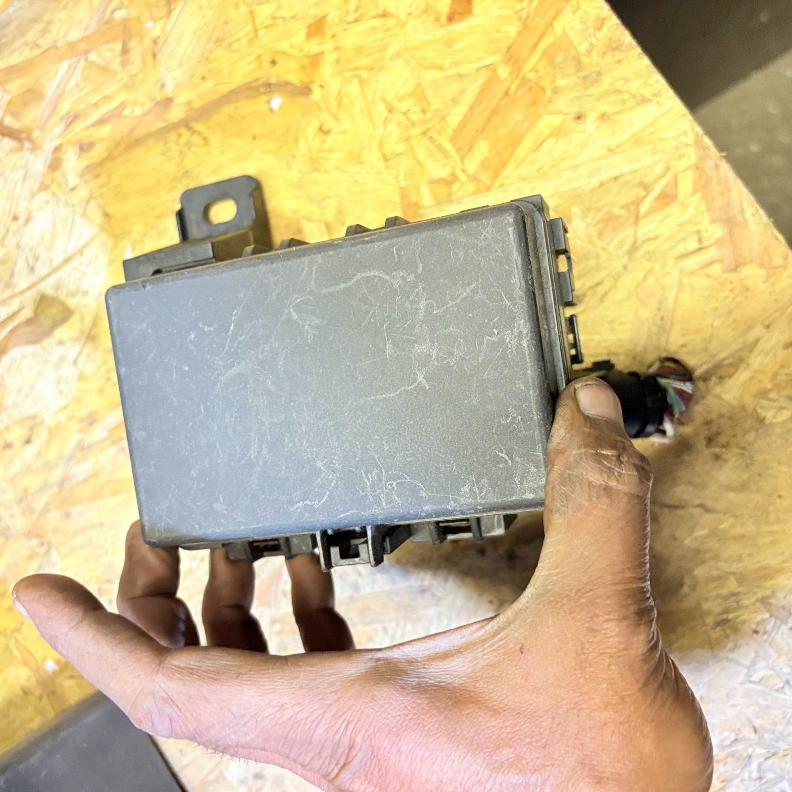 Nissan Pixo Fuse Box/Relay Junction Under Dashboard 1.0 Petrol 2009-2013