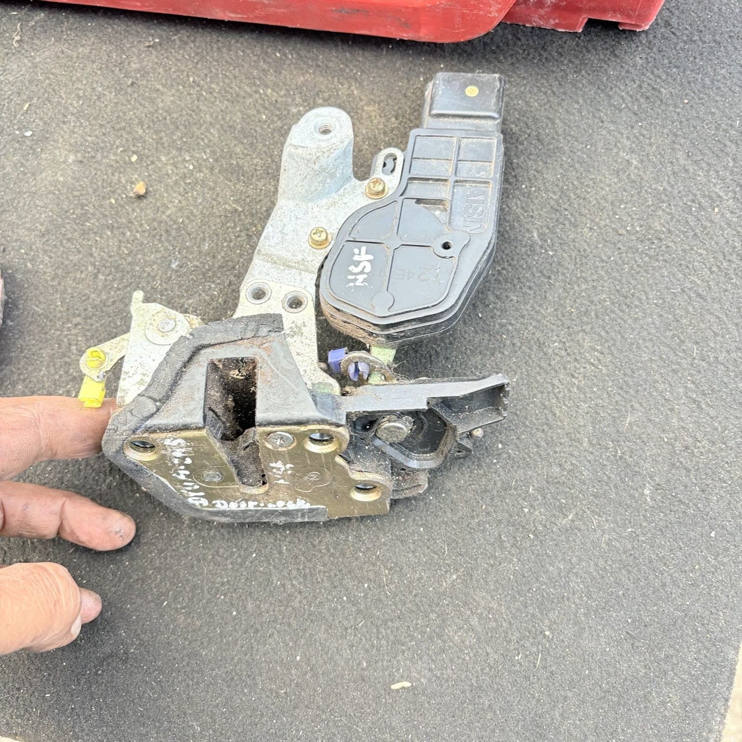 PASSENGER FRONT DOOR LOCK/5.PUERTAS/6.PINES 595032 FOR TOYOTA RAV 4 A2 2.0 TU