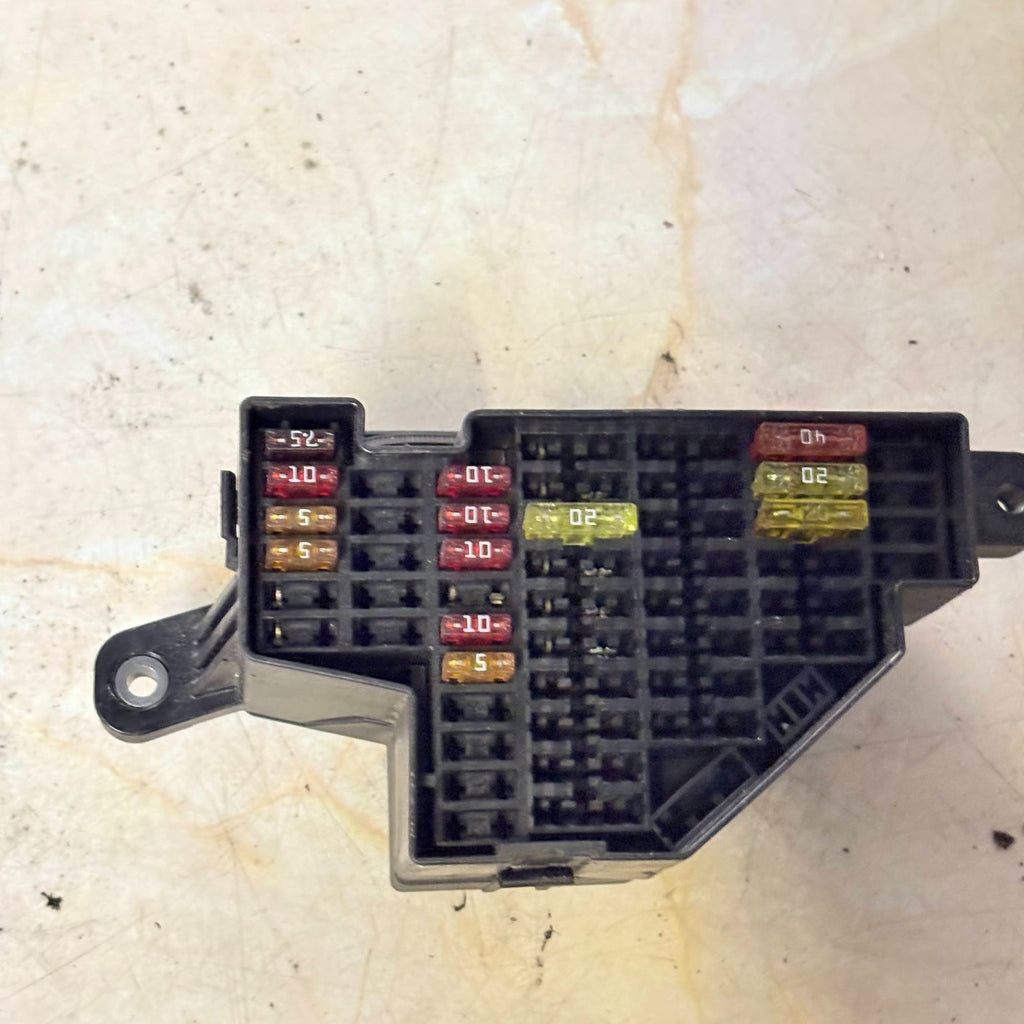 VOLKSWAGEN GOLF GT 2009 FUSE BOX BOARD