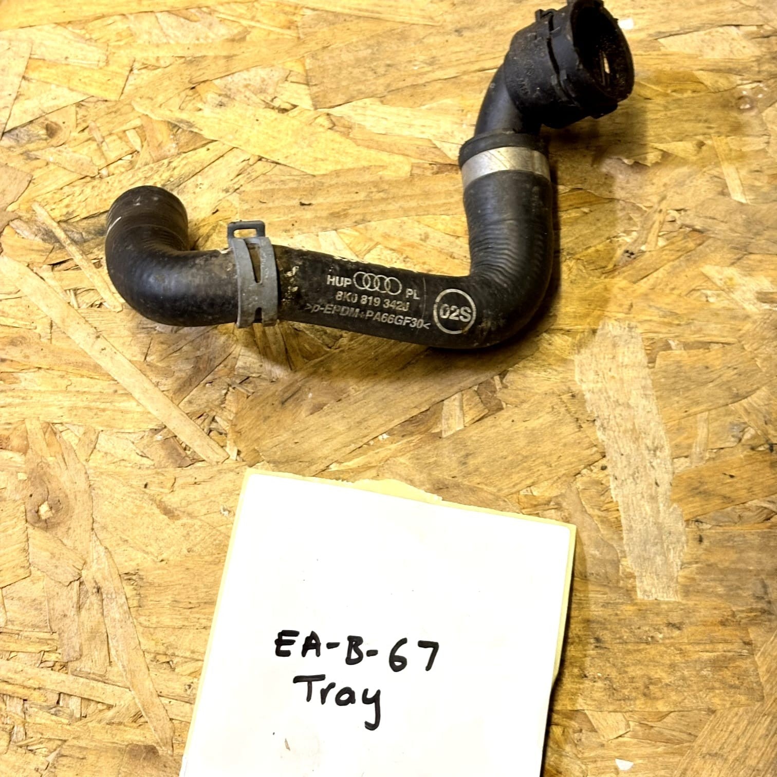 AUDI A5 8T A4 2.0 WATER COOLANT PIPE 8K0819342J 8E0122293