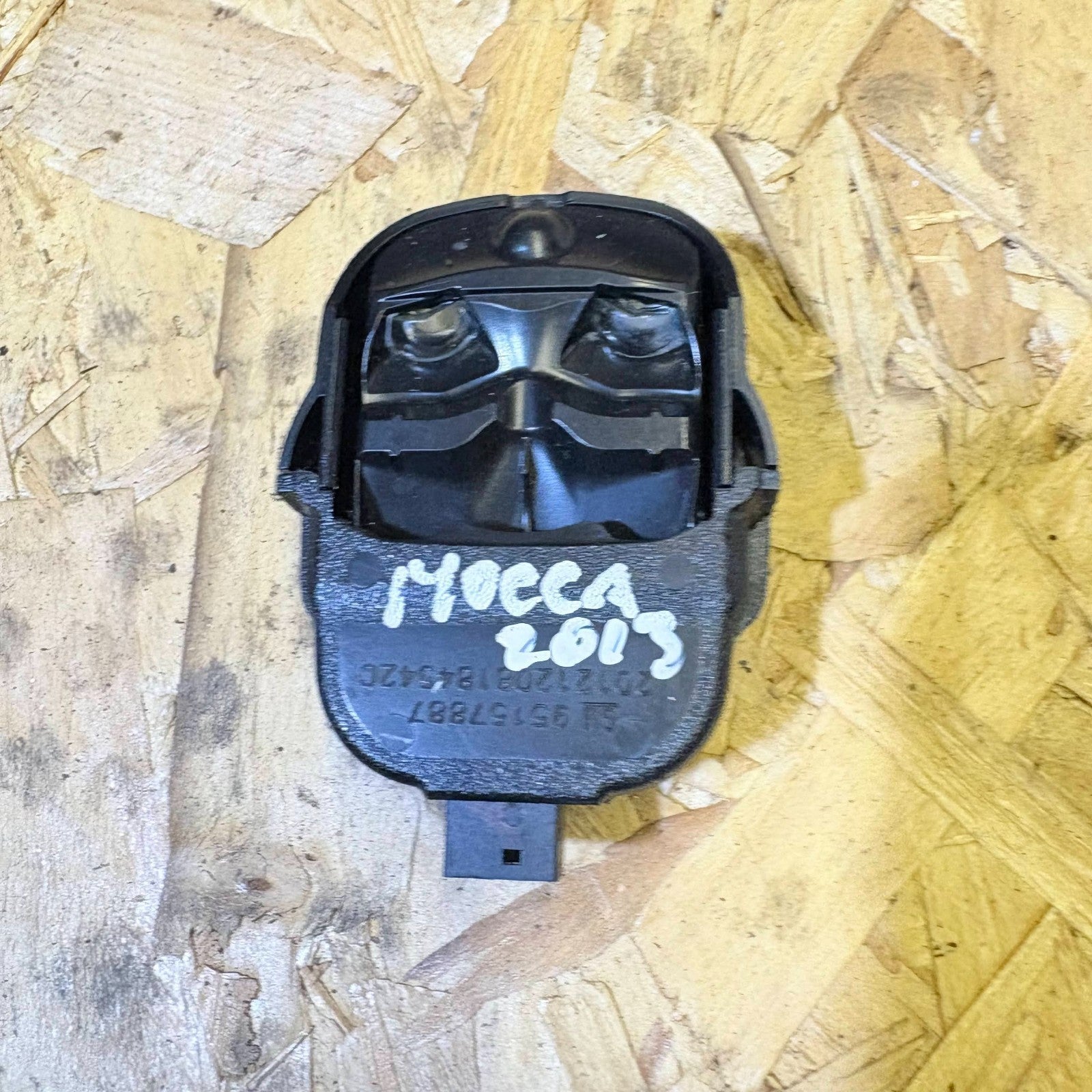 Vauxhall Mokka Mokka X J13 2013-2019 Front Windscreen Rain Sensor 95157887 3 Pin