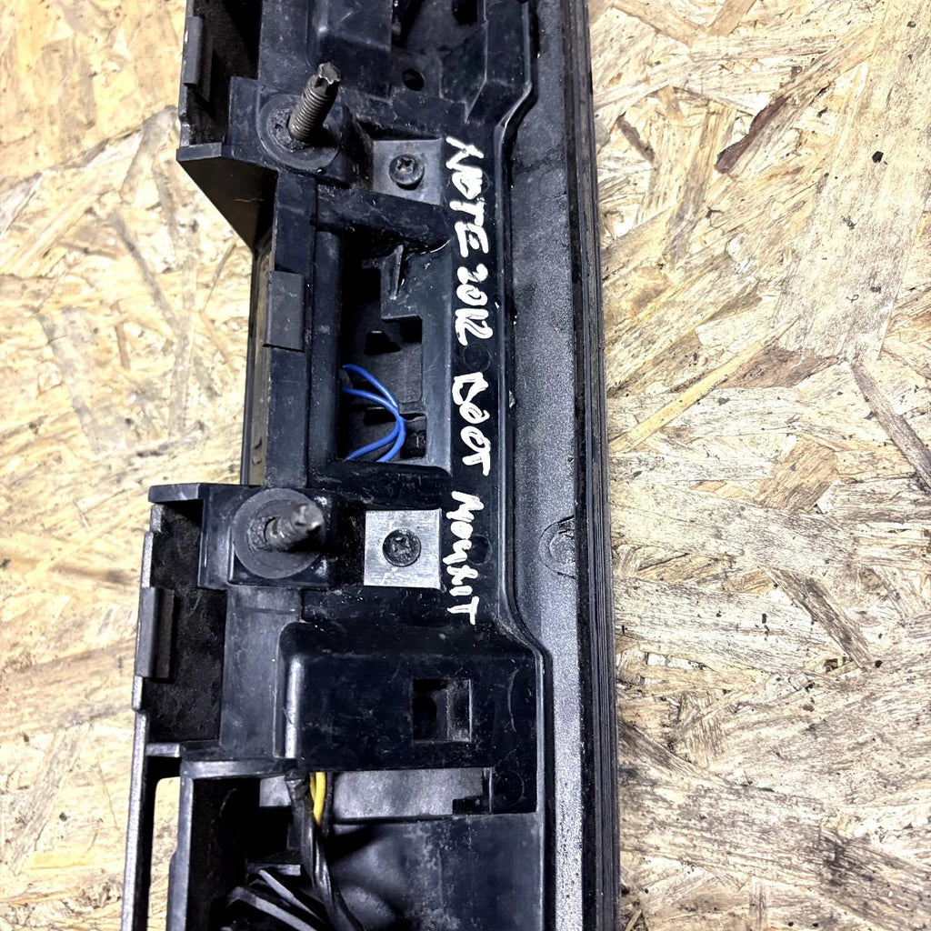 Nissan Note 2012 Volkswagen 2K 1.6 TDI 2K0827574F041 Rear Back Door Grip Molding