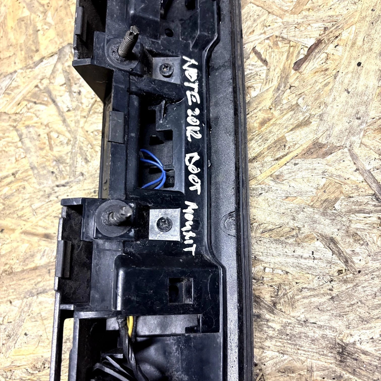 Nissan Note 2012 Volkswagen 2K 1.6 TDI 2K0827574F041 Rear Back Door Grip Molding