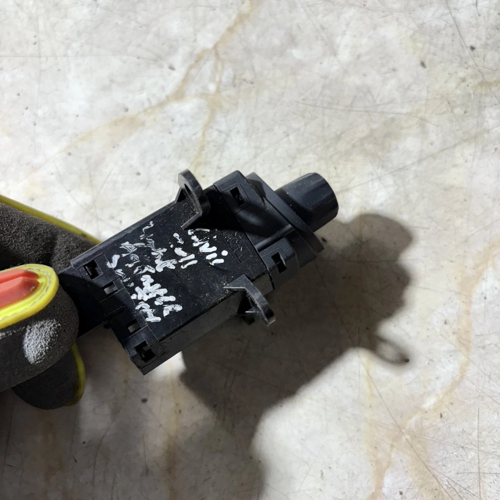 Honda Civic MK8 2006-12 Headlight Adjuster Switch Headlight Level Adjust Switch