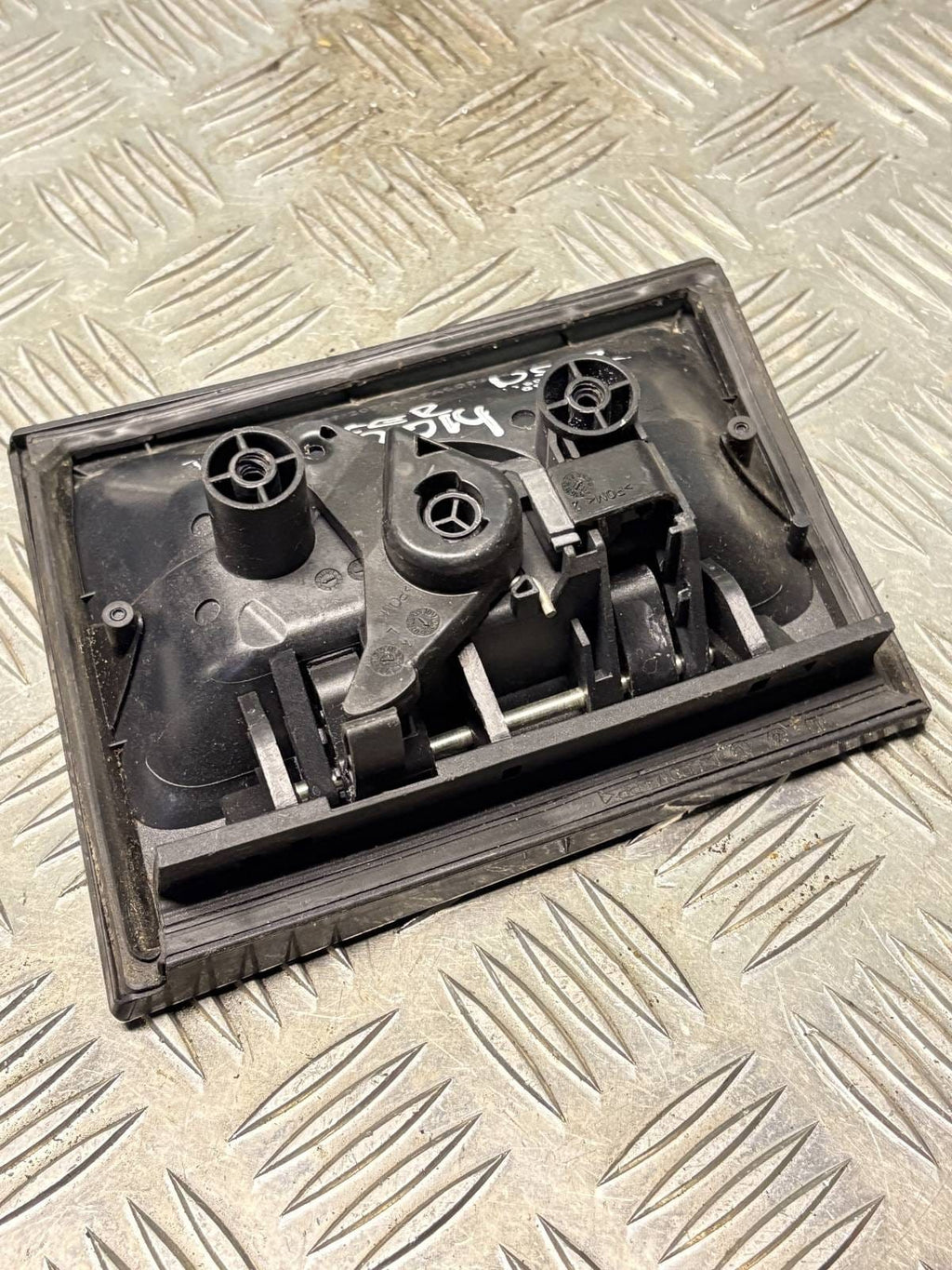 SKODA ROOMSTER 2014 O/S/R DOOR HANDLE CZ5J7839205A