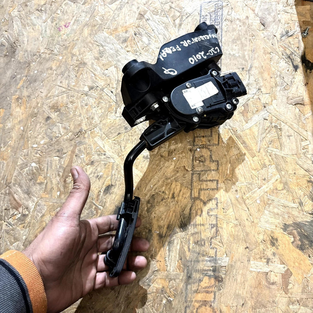 Hyundai i30 MK1 2007-2012 FD 1.6 CRDi Throttle Pedal - Accelerator Pedal