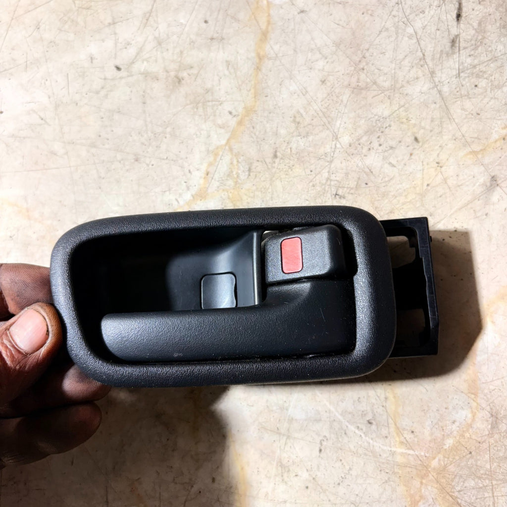 Right Rear Driver Side Inner Door Handle for TOYOTA RAV 4 2004