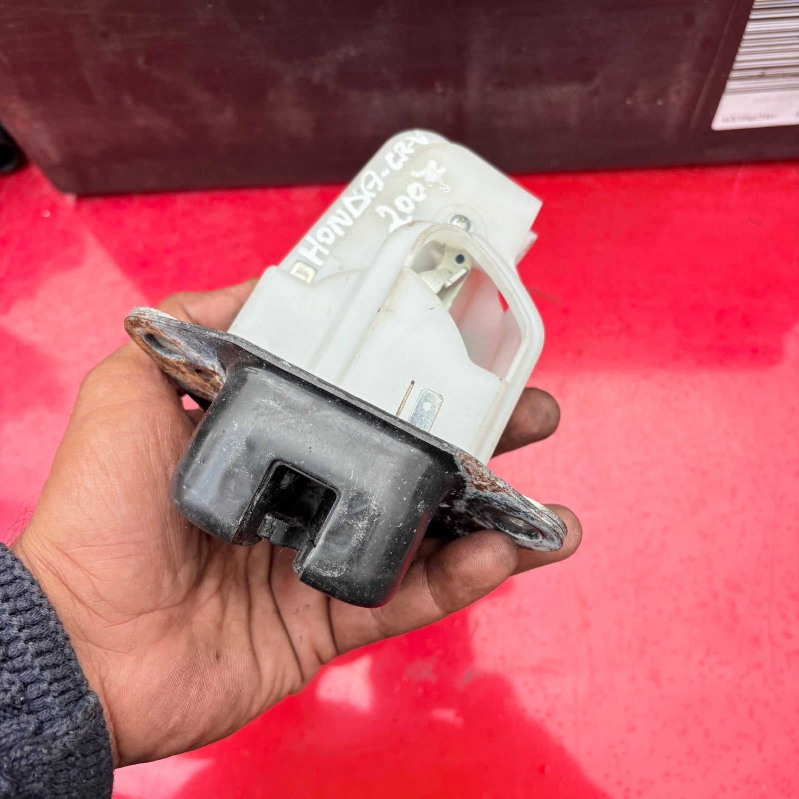 2007 HONDA CR-V BOOT LOCK CATCH EU-K93-61120A