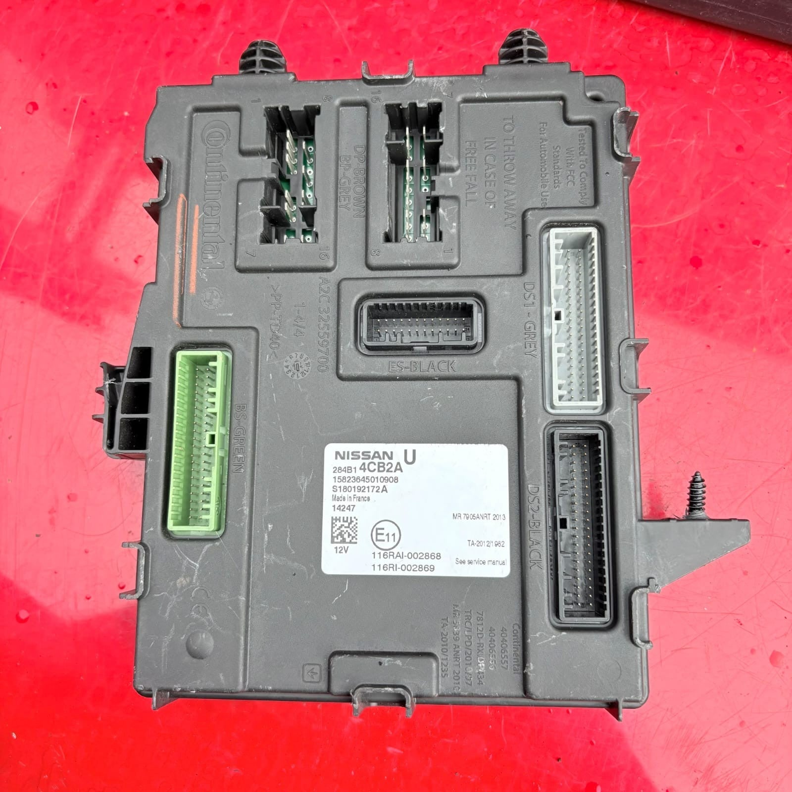 NISSAN QASHQAI 2006-2013 J11 BODY CONTROL MODULE (BCM) 284b14cb8b