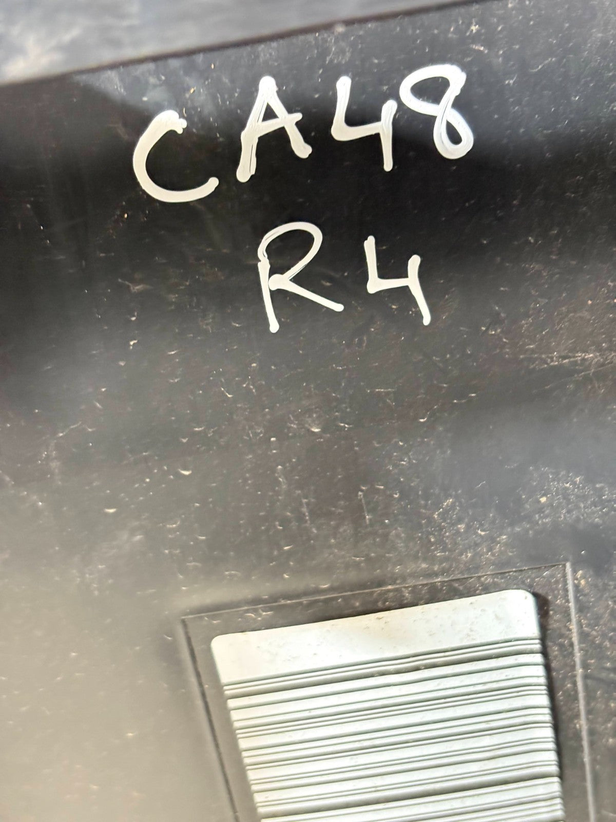VOLVO C30 2009-PASSENGER SIDE FRONT LEFT DOOR CHECK STRAP 31217750
