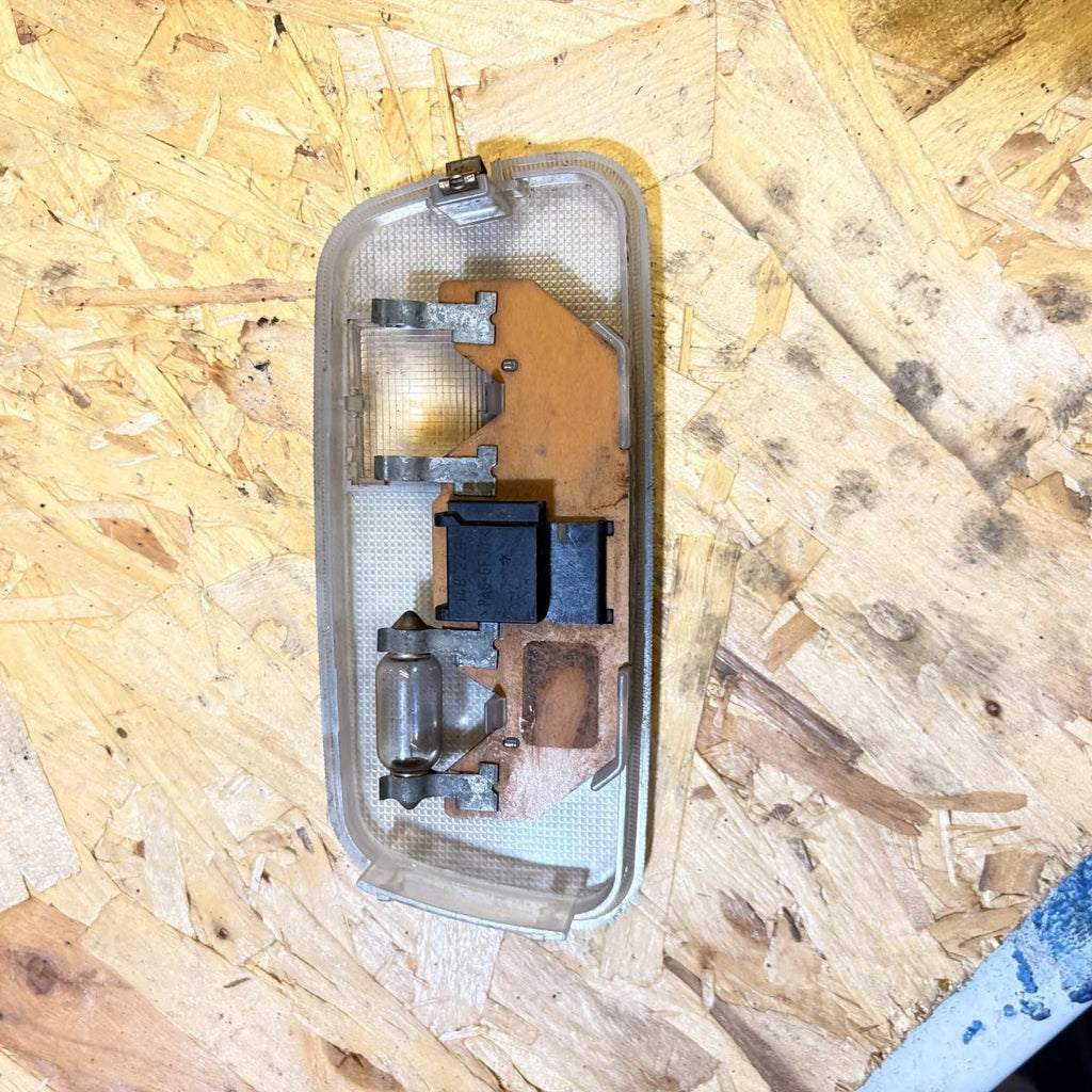 Mercedes Vito V-Class W638 1996-2003 Front Interior Roof Light A6388200801