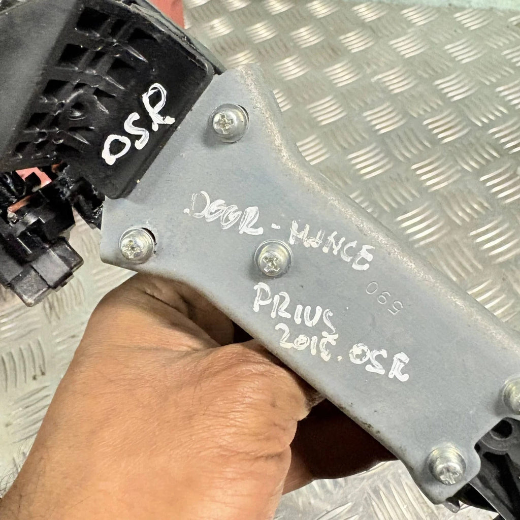 2015-2022 Toyota Prius Driver Rear Right Exterior Door Handle 27037750