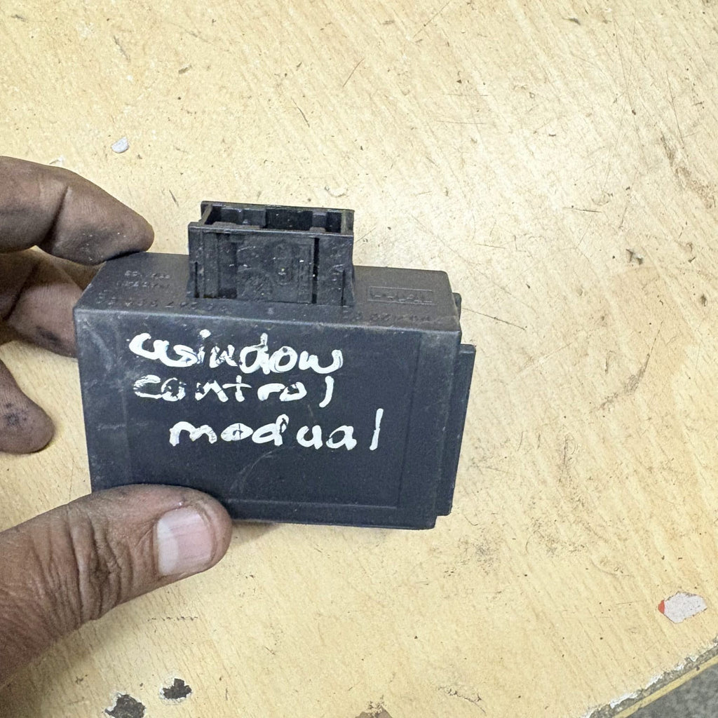 Peugeot 406 95-04 Electric Window Control Unit Module 9624799080 185683