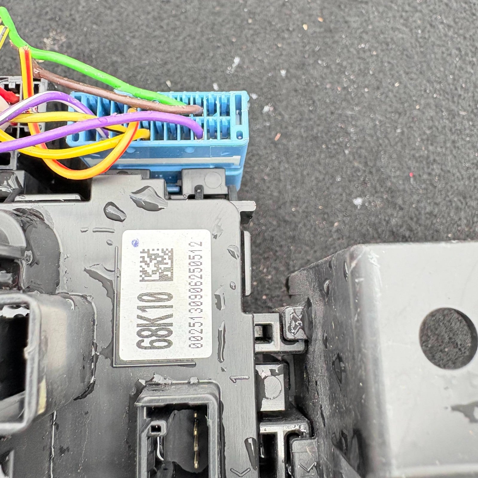 NISSAN PIXO 2009 INTERIOR DASH FUSE BOX 68K10