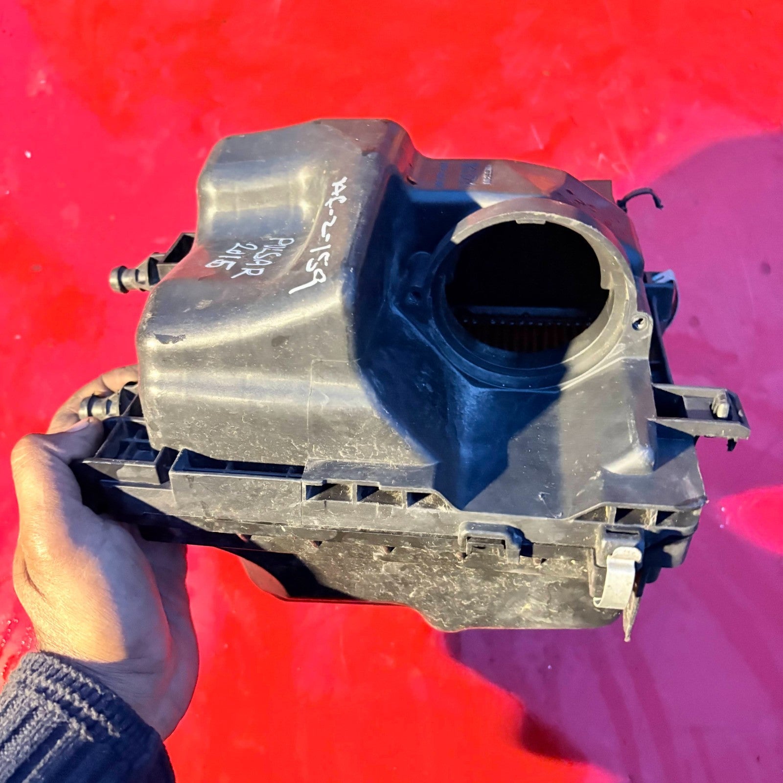 NISSAN PULSAR AIR FILTER BOX HOUSING 2015
