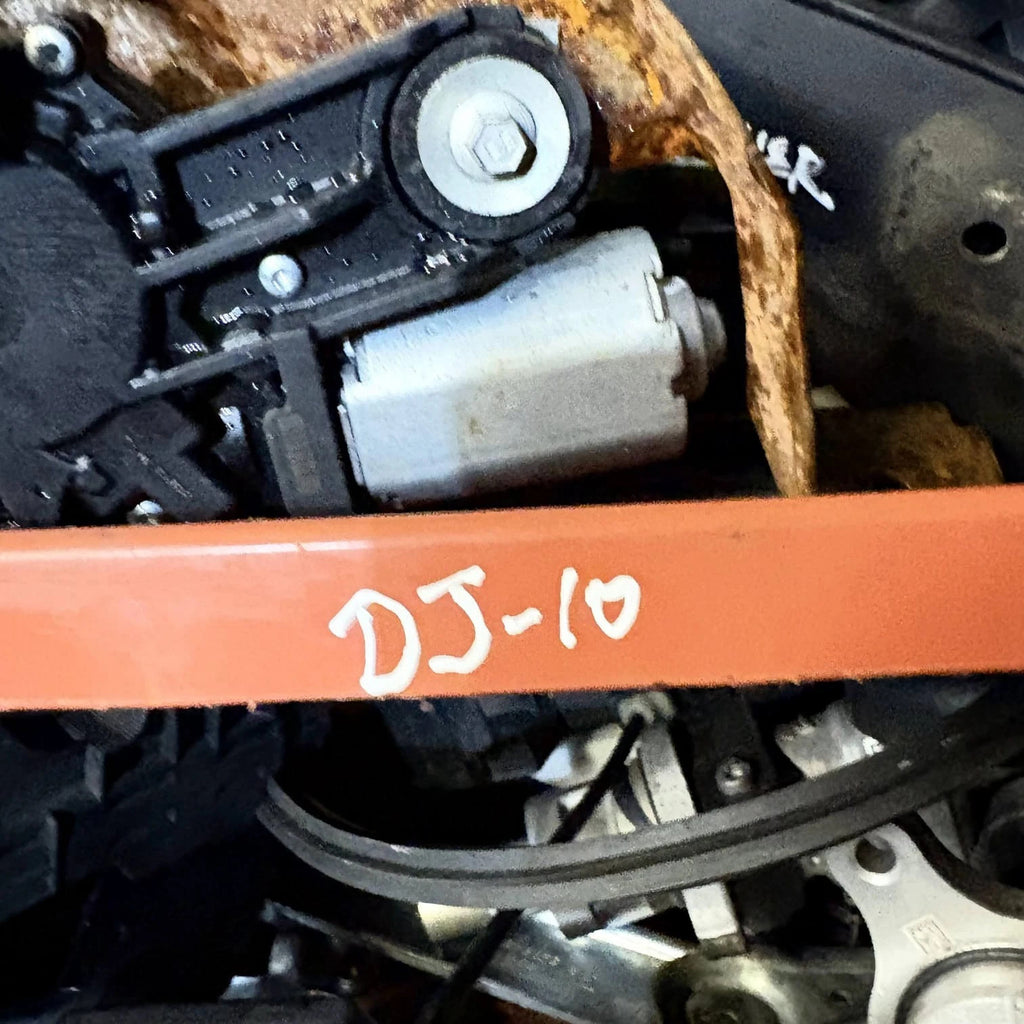 Ford Fiesta 8A61A17K441AD REAR WIPER MOTOR / 0390201215 / MLF320301BS /9567 2010