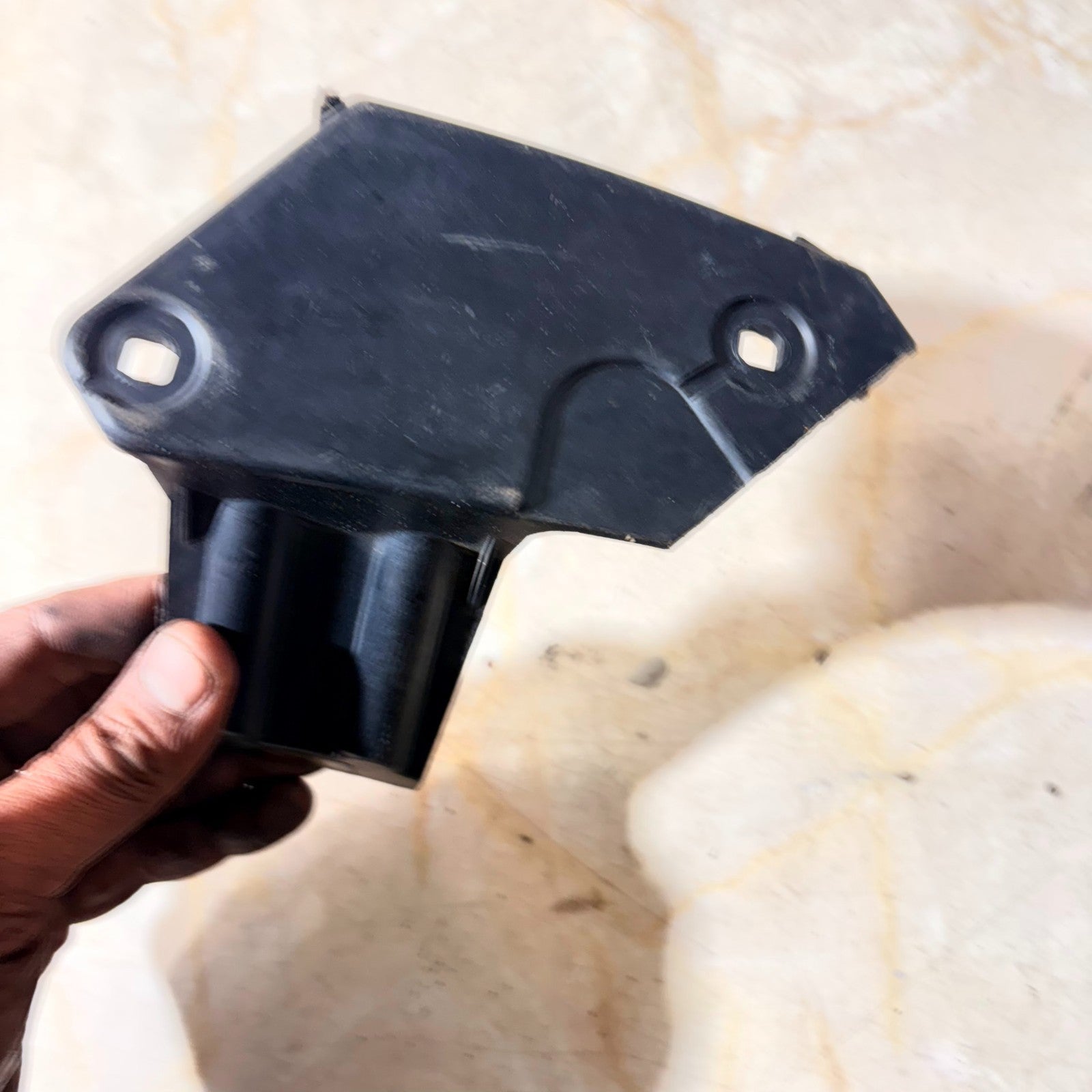 Audi TT 8N Mk1 Rear NS Left Bumper Mount Guide Bracket 8N0807483A