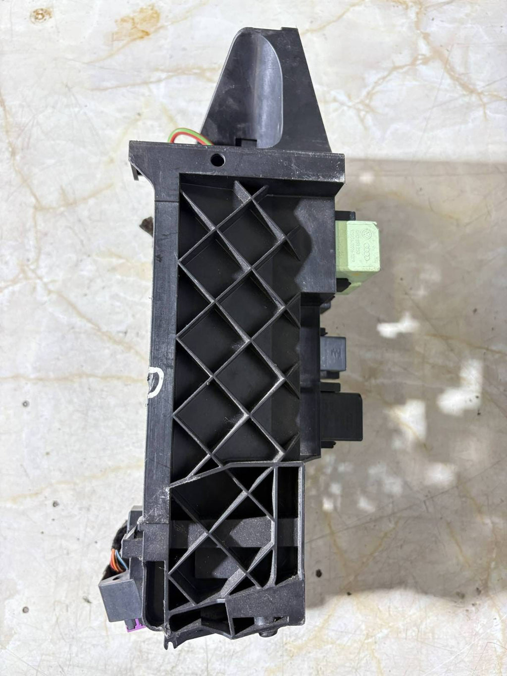 1546646 Fuse Box Control Unit Volkswagen Passat DE1473898-06-2014