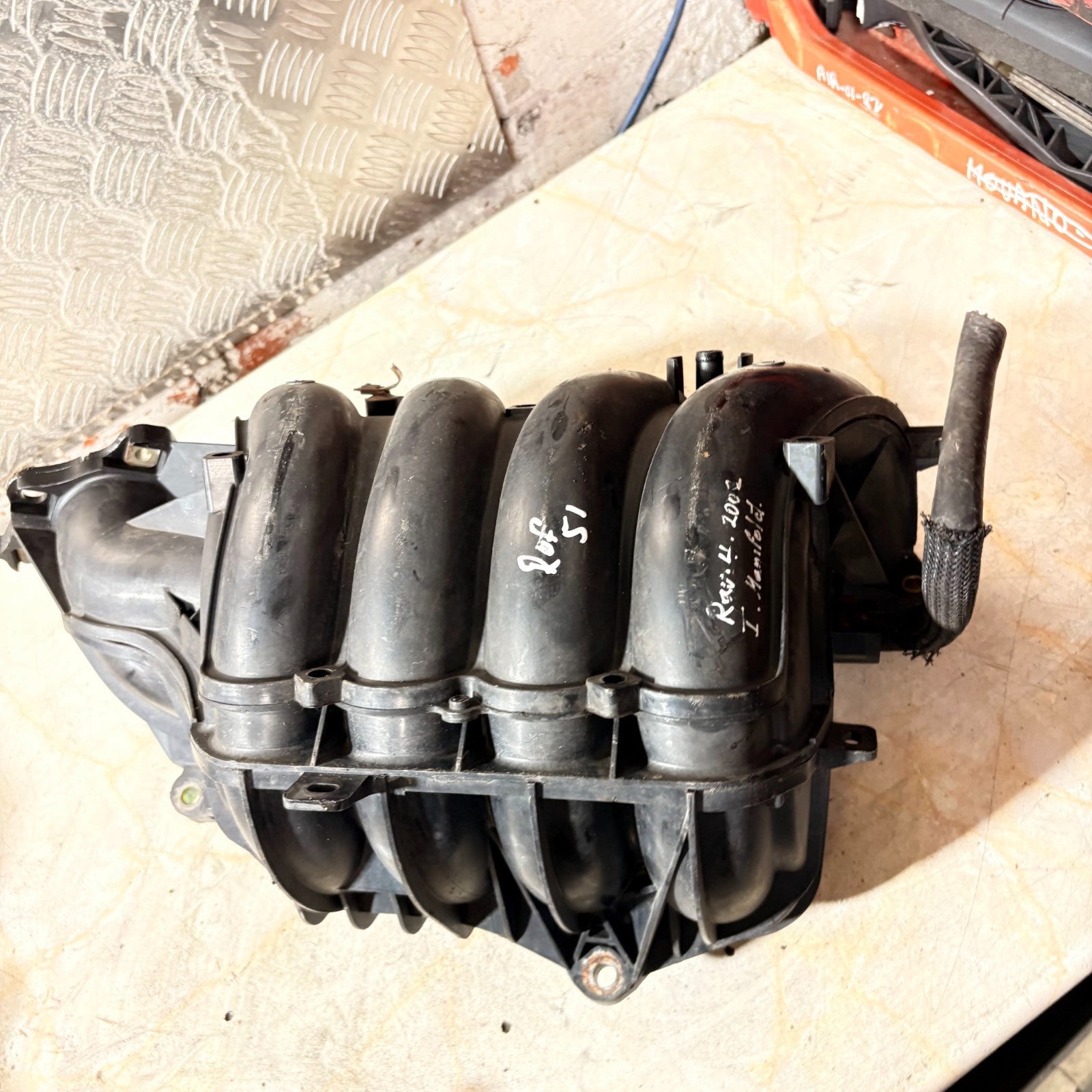Toyota RAV4 Mk2 XA20 2.0 VVT-i 1AZ-FE Intake/Inlet Manifold 2000-2005