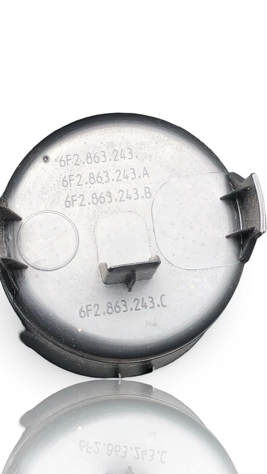 SEAT ARONA 2023 - On Centre Console Cup Holder Middle 6f2 863 243 c