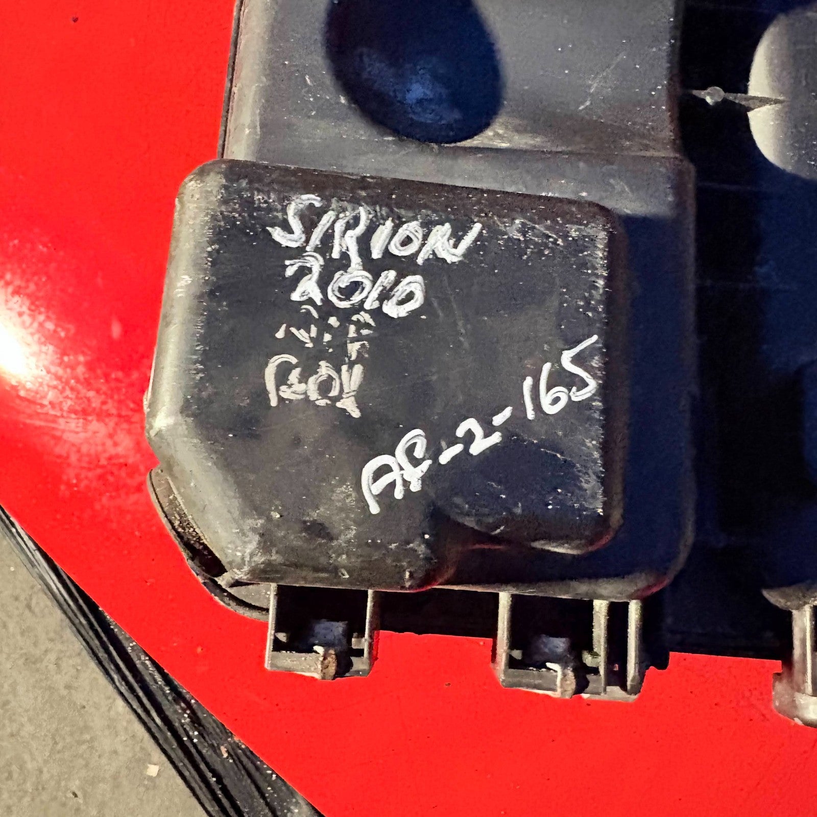 2010 Daihatsu Sirion 1.3 16v Twin Cam Air Filter Housing