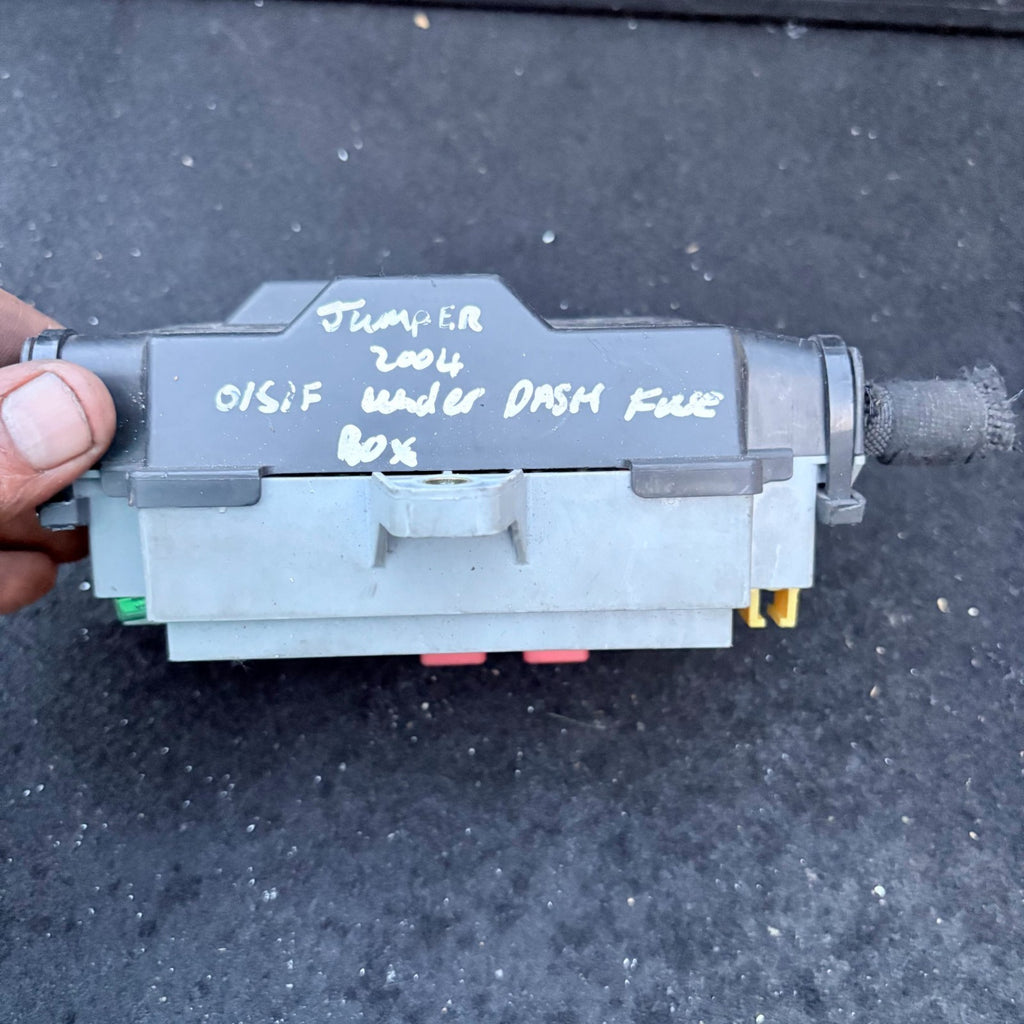 Citroen Relay/Jumper Peugeot Boxer Fiat Ducato 2002-2006 Under Dash Fuse Box