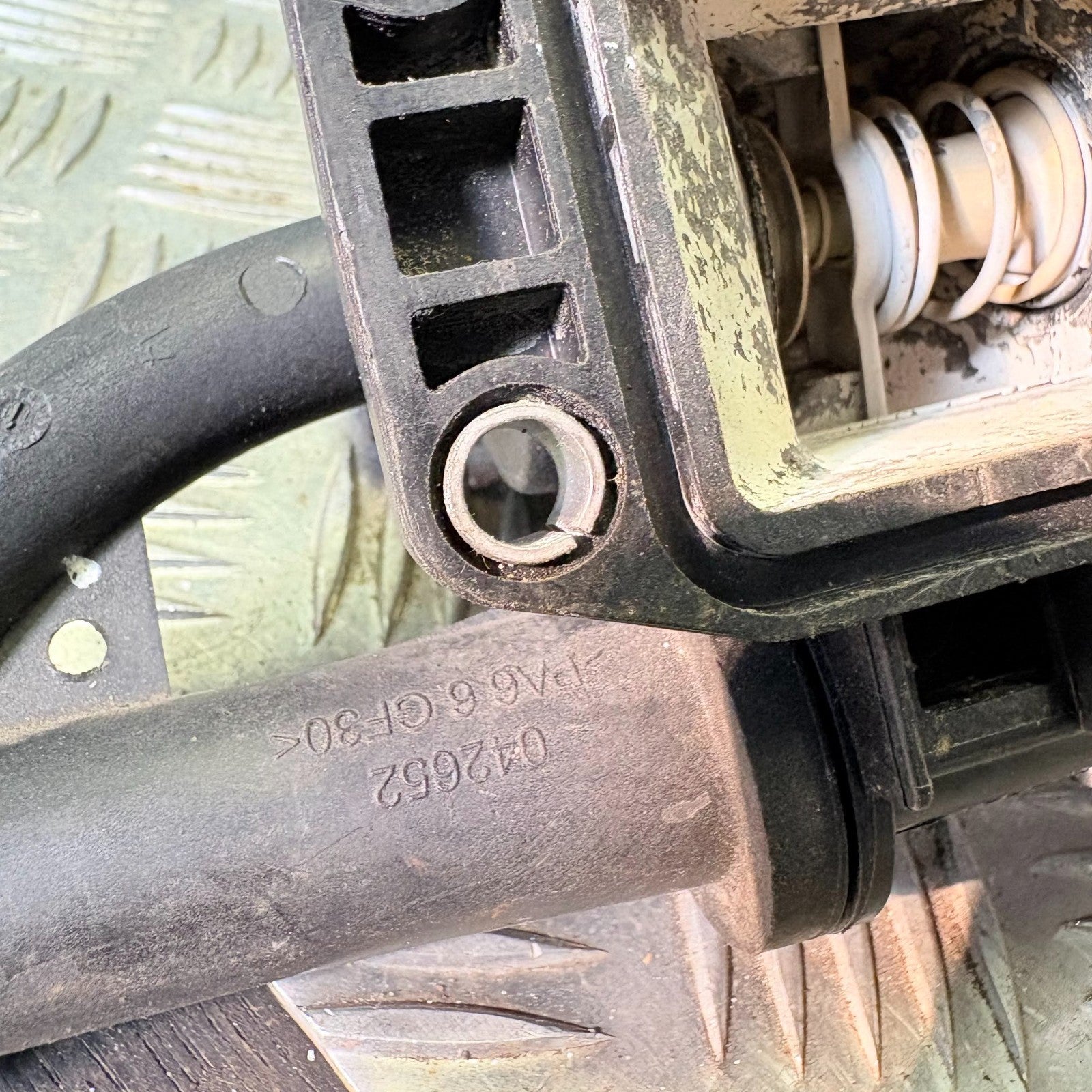Ford Fiesta 1.4/1.6 TDCi Thermostat Housing Coolant Outlet 9670253780 2010-2012