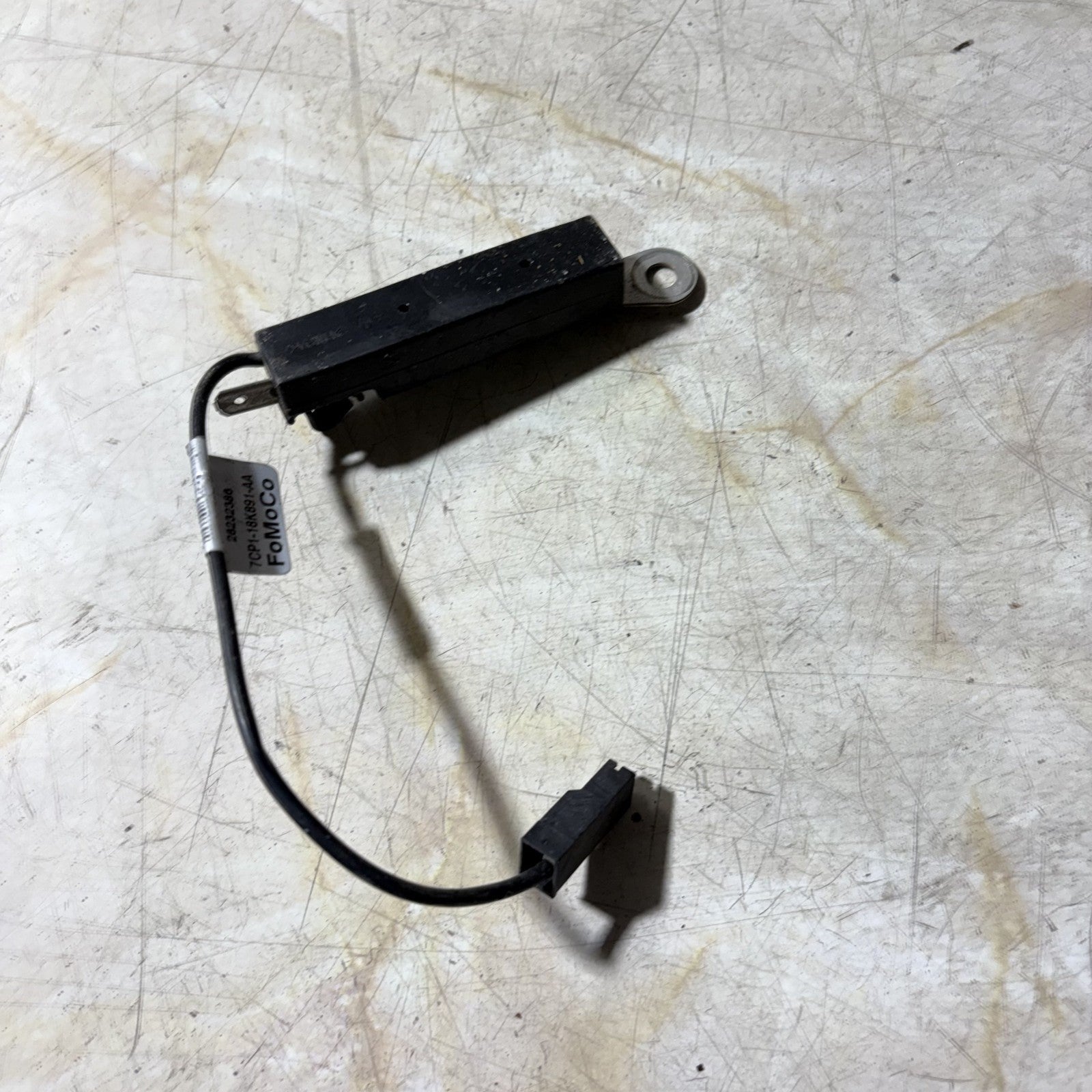 FORD FOCUS Antenna Aerial Amplifier 28232386