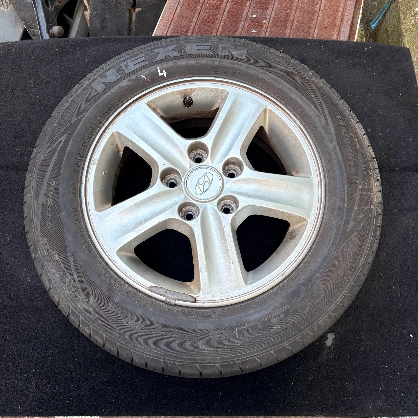 Hyundai i30 MK1 FD 07-12 15 Inch Alloy Wheel Rim 195/65R15 52910-2L100