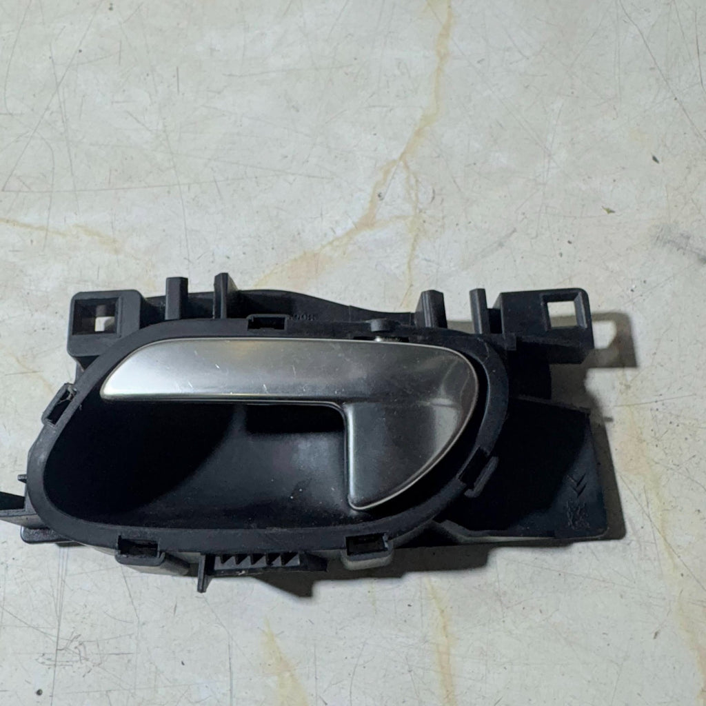 CITROEN DS3 2010-2014 PASSENGER SIDE FRONT INTERIOR DOOR HANDLE 1905002