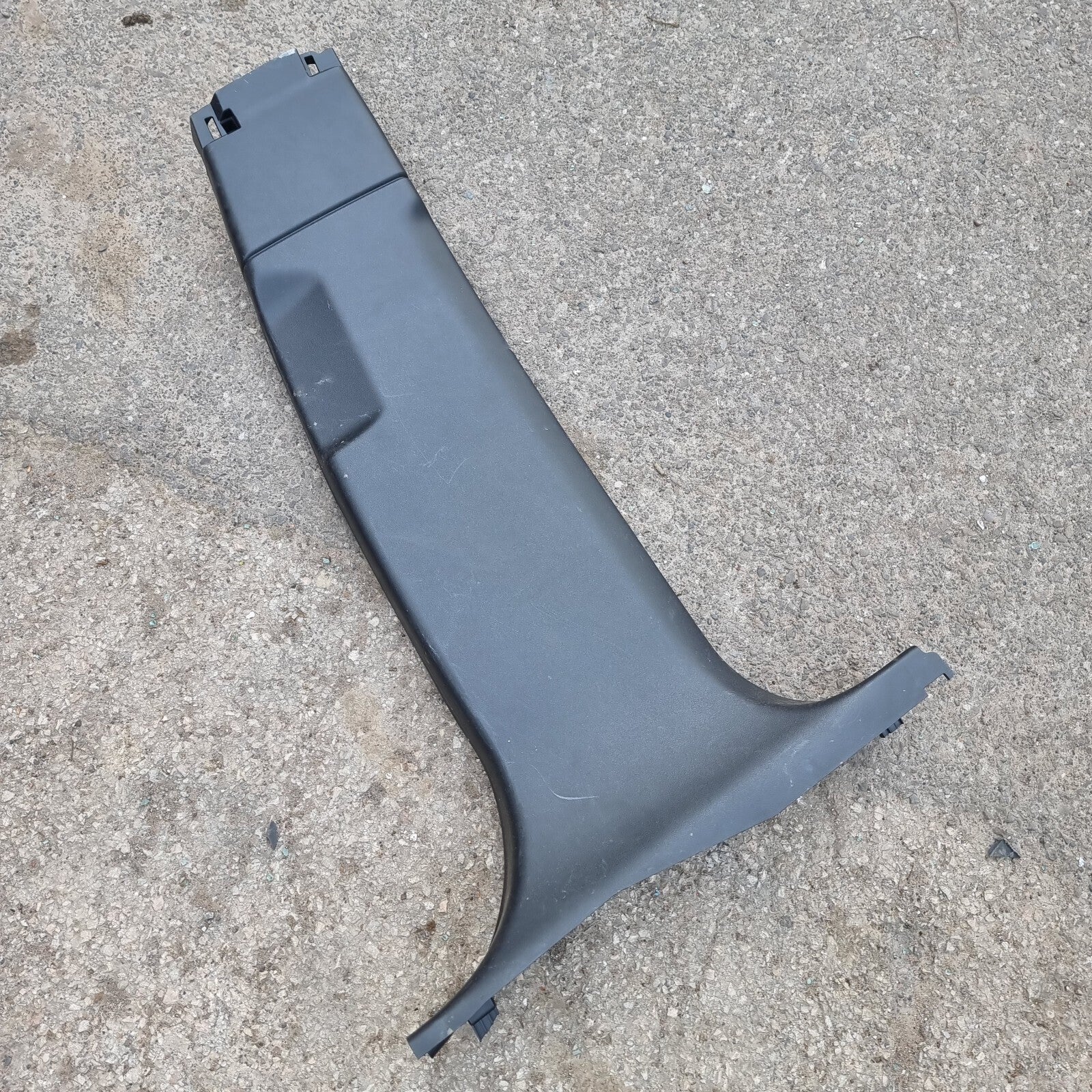 JAGUAR E-PACE X540 Right Side B Pillar Lower Trim J9C3-243A52-A L0284384A 2020